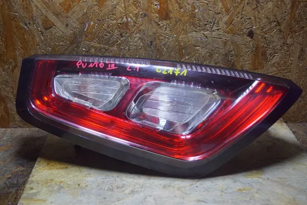Lámpara Trasera Izquierda Fiat Punto Evo 2012 2013 OEM 51927097 image 2