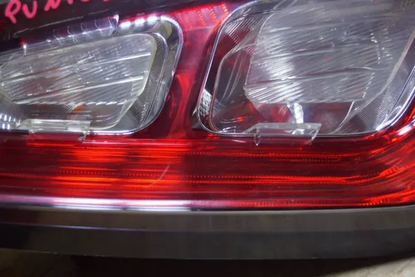 Lámpara Trasera Izquierda Fiat Punto Evo 2012 2013 OEM 51927097 image 4