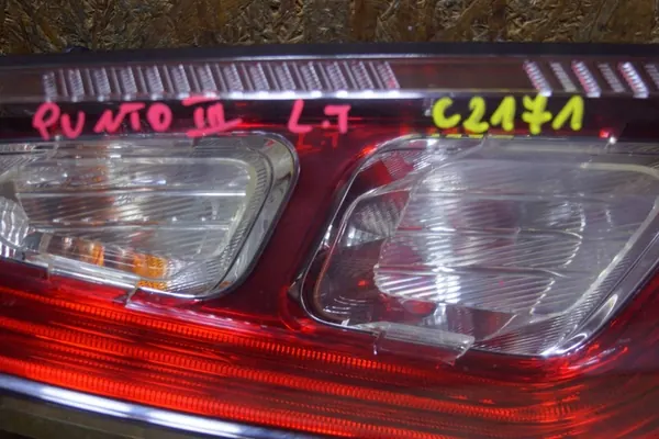 Lámpara Trasera Izquierda Fiat Punto Evo 2012 2013 OEM 51927097 image 8