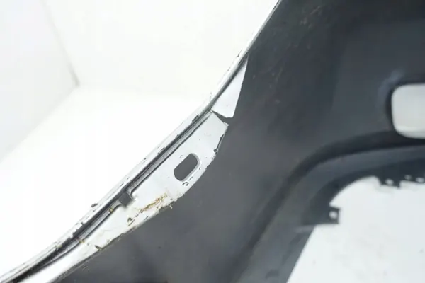 Etupuskuri OEM B30D-50031 Mazda 323 BJ Liftille image 7