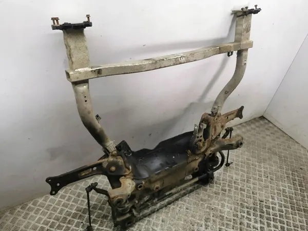 Peugeot 508 2011 Telaio ausiliario anteriore image 2