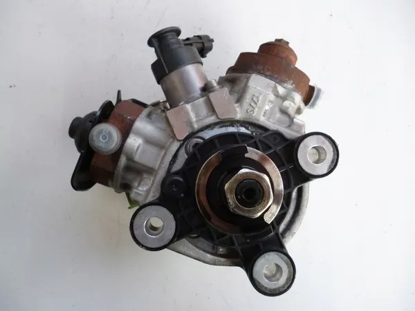 VOLVO S60 S80 II 2.0 D3 Einspritzpumpe Bosch image 2