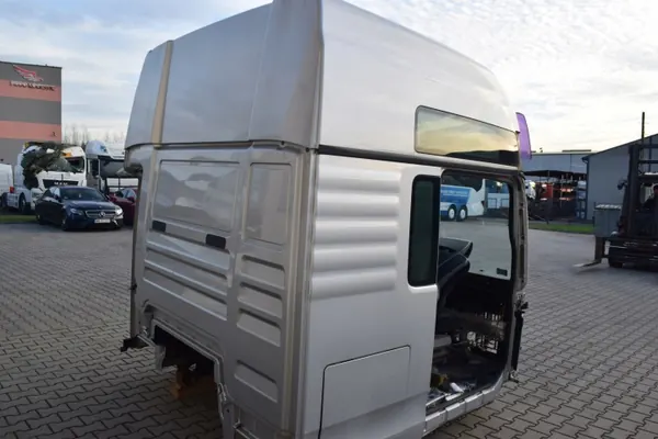 Squelette de Cabine MAN TGX XLX/E5 Sans Portes - Occasion image 4