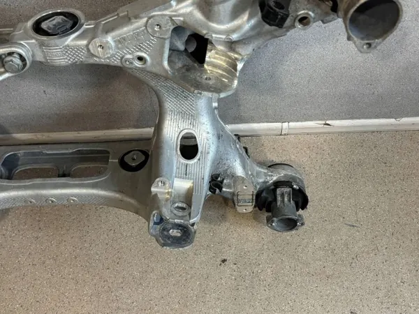Bras de suspension arrière Porsche Panamera OEM 97150547 image 7