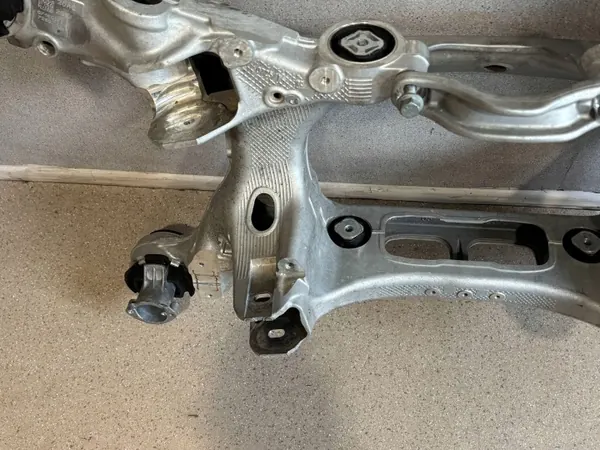 Bras de suspension arrière Porsche Panamera OEM 97150547 image 8