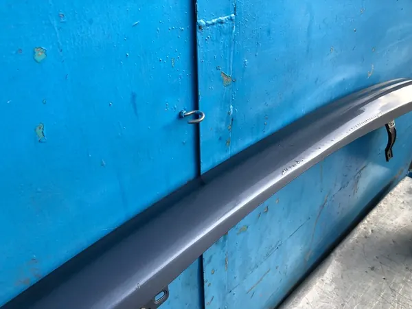 Mercedes-Benz OE A2118850425 bakre stötfångartillägg image 6