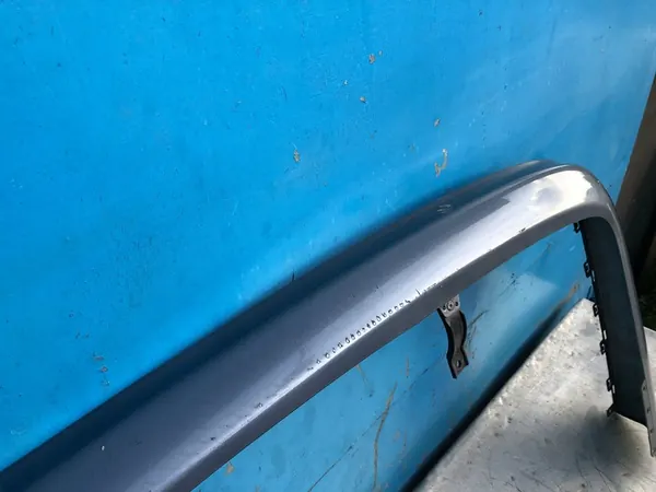 Mercedes-Benz OE A2118850425 bakre stötfångartillägg image 7