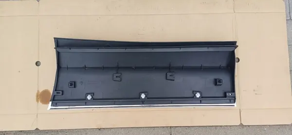 Rear Right Door Trim VW Tiguan II 5NA854950N image 3