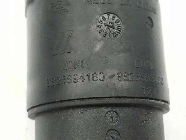 Peugeot 208 2023 Voorruitwaspomp OEM image 7