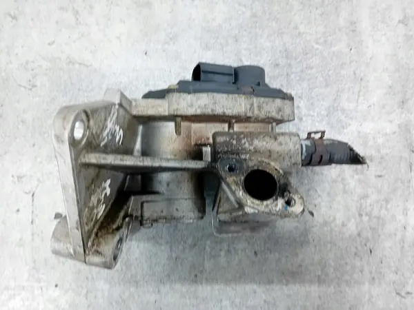 EGR-klep Audi A3 8P 2.0 FSI 06F131503B A2C53082890 image 3