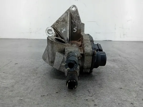 EGR-klep Audi A3 8P 2.0 FSI 06F131503B A2C53082890 image 6