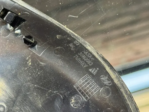 Hyundai i20 Spiegelkap RH OEM 30182083 image 3