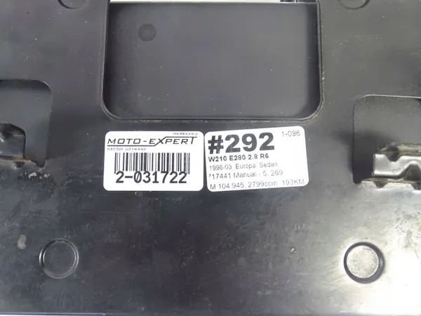 Mercedes-Benz CD-byttare OEM A0028205989 - Begagnad image 8