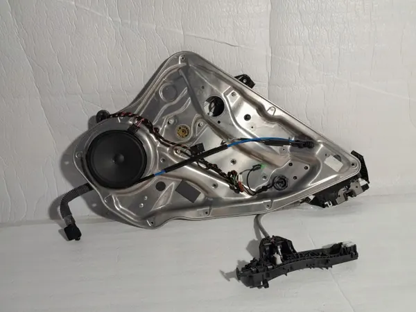 OEM A2047331408 Deur-inzet met luidspreker & slot image 2
