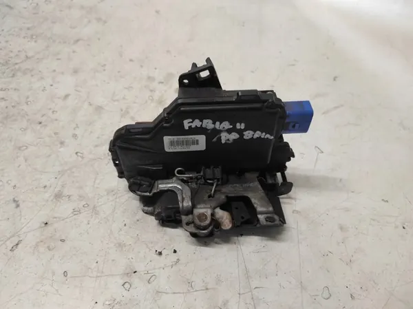 SKODA FABIA 2 II 07- Rechte Vorderverriegelung 8PIN 3B1837016CE image 2