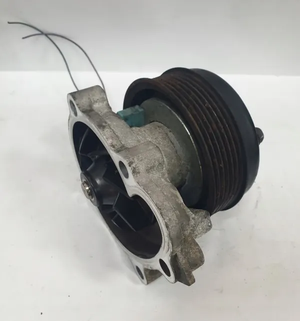 Opel Vesipumppu OEM 55587867 545297251 Astra J Mokka image 3