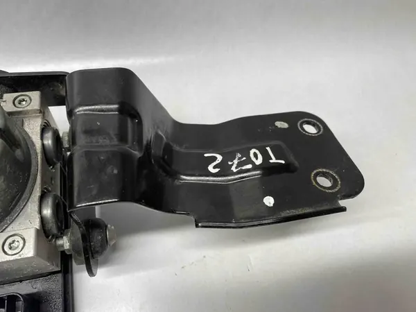 KIA Forte ABS Pomp 2019 2000cm3 OEM 58900M7200 image 3