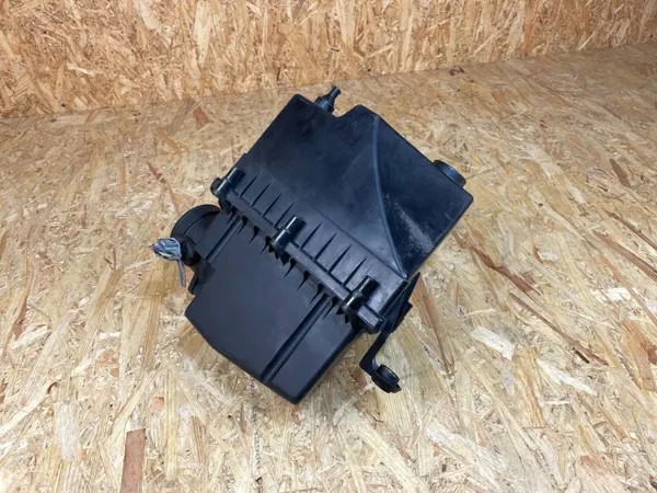 Luftfilterhus OEM GX73-9600-DB Jaguar XE image 6