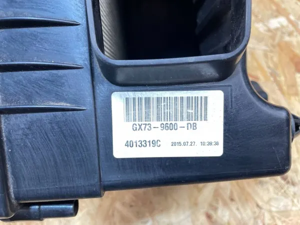 Luftfilterhus OEM GX73-9600-DB Jaguar XE image 9