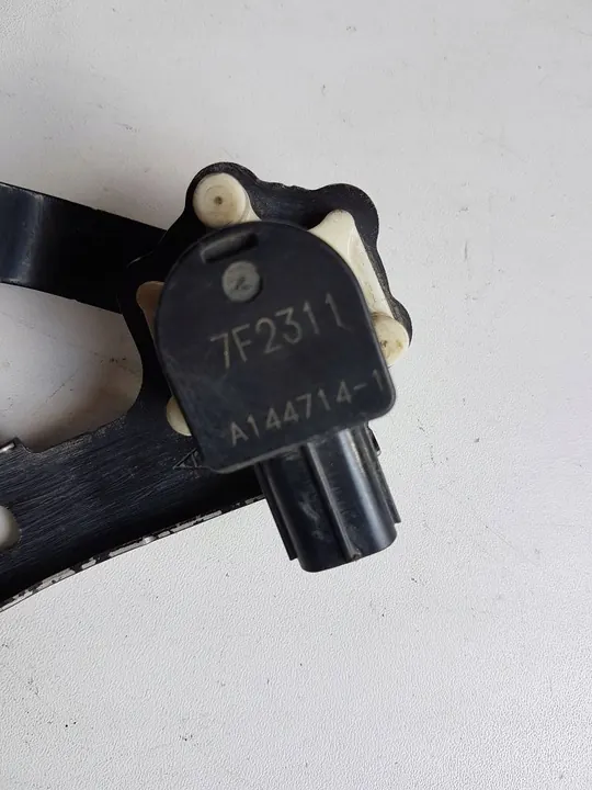 Sensor de nível traseiro esquerdo TOYOTA PRIUS 8940847020 image 2