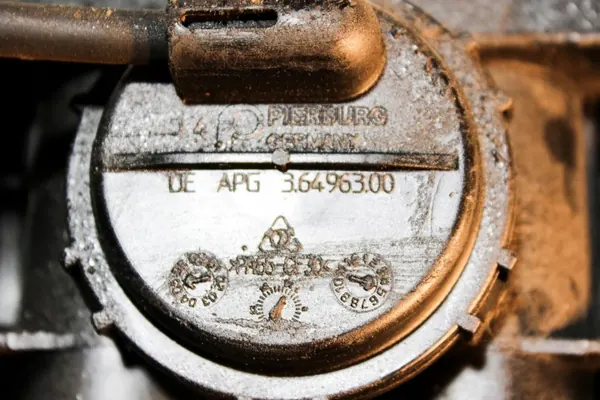 Coletor admissão VW OEM 36496300 Touran 1.6L image 3