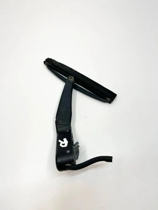 Oikea ajovalopesuri OEM A1298201844 Mercedes-Benzille image 4