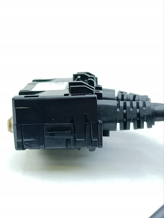 Mercedes EQS USB-aansluiting OEM A2978202701 - Gebruikt image 5