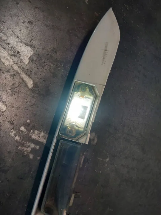 Luz matrícula OEM 3B0827574A para VW Passat B5 image 3