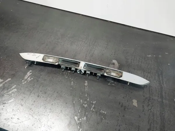 Luz matrícula OEM 3B0827574A para VW Passat B5 image 6