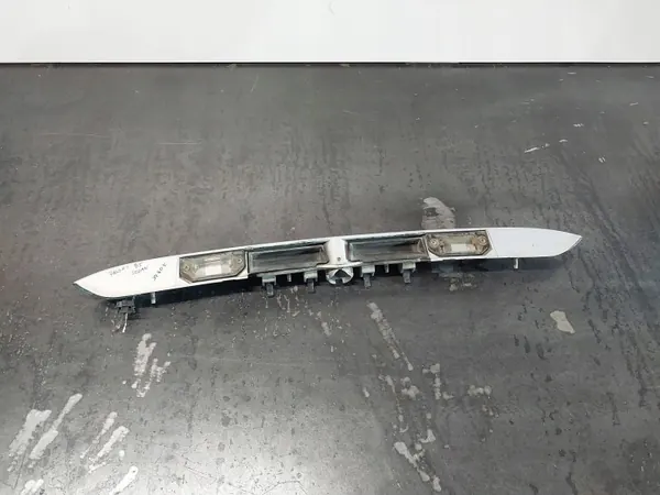 Luz matrícula OEM 3B0827574A para VW Passat B5 image 7