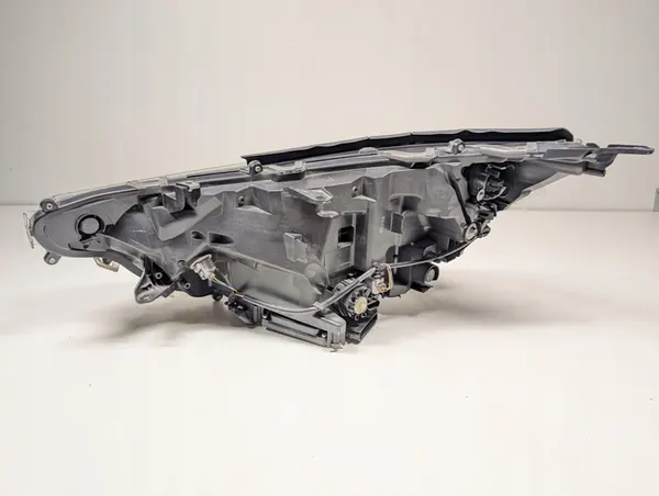 Juego de Faros Delanteros Toyota RAV 4 (XA50) 8114542840 image 4