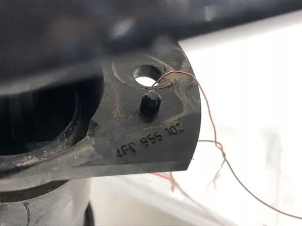 Rechter Voorlampreiniger Audi A6 C6 Sedan 04-11 image 3