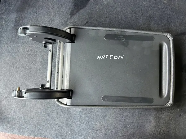 Accoudoir VW Arteon 17-20 OEM Cuir Noir image 4
