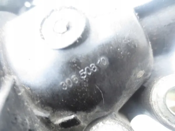 Carcasa de Termostato 2.4 2.4T 2.5 Turbo Ford Focus Kuga Volvo image 3