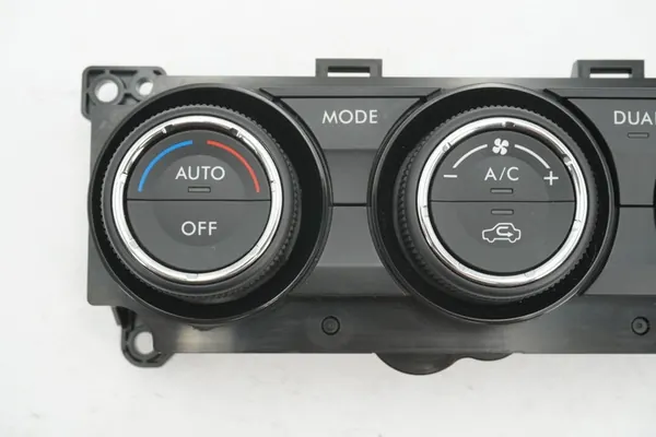 Panneau de climatisation Subaru Forester SJ 72311SG040 image 2