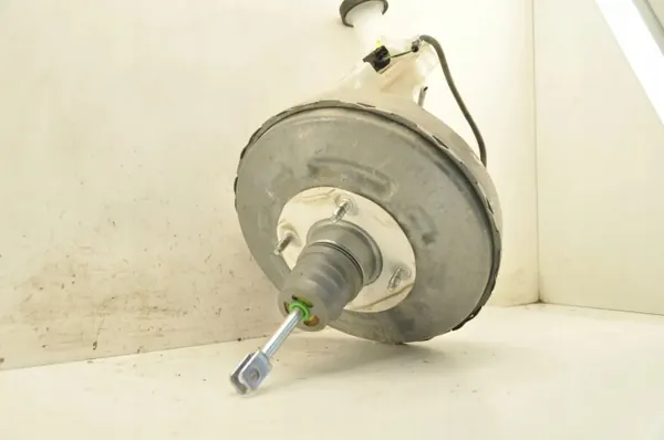 Jarrupumppu servo Dacia Sandero III 2022 OEM 472101095R image 4