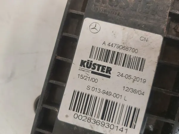 Câble de frein à main Mercedes-Benz OE A4479068700 image 2