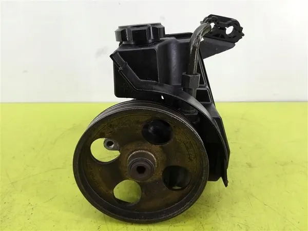 Servostyrningspump Peugeot 206 1.4 Diesel image 5
