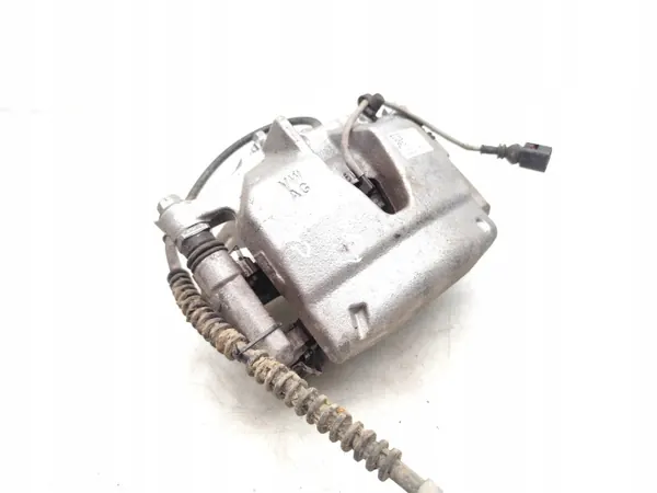 Audi Q4 e-tron etujarrusatula OEM 1EA615106AC image 2