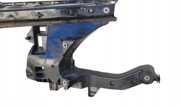 Mercedes-Benz OE A6398800203 Frampanel image 2