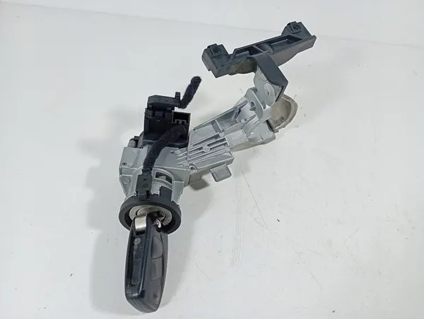 Sytytyskytkin Fiat Grande Punto 05-12 avaimella OE 51793074 image 5