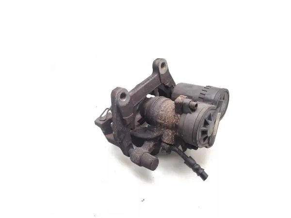 Jaguar F-Pace Taka jarrupuristin OEM GX73-2K327-BE image 4