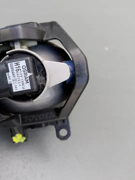 Farol de Neblina Halógeno TOYOTA PRIUS III 12-15 Direito A81210-12230 image 2