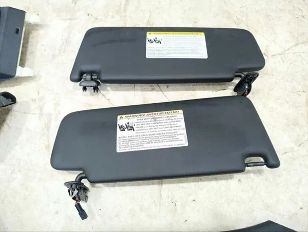 Plafonnier Audi Q5 2018 OEM 80A947135AN Occasion image 5