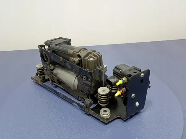 Compresseur suspension air BMW OEM 6789450 image 3