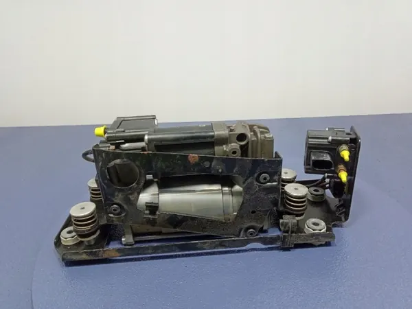 Compresseur suspension air BMW OEM 6789450 image 4