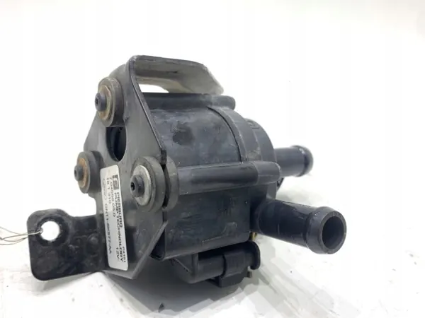 OEM GN11-8K577-AA vesipumppu Ford Transit Courier image 2
