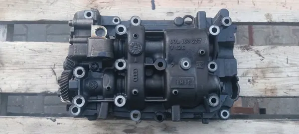 Audi VW 2.0 TDI oliepomp balansassen 03L103537 image 2