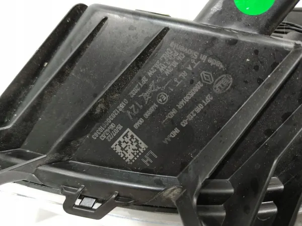 Renault Megane E-Tech DRL Esquerda Halogéneo OEM 266053014r image 7