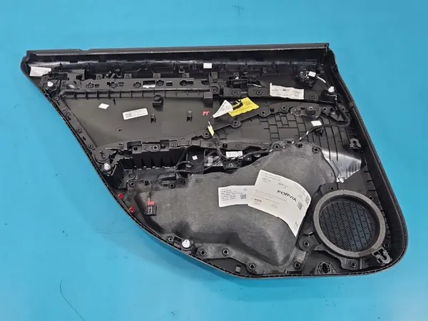 OEM 3P0867212 Rechter Achterdeurbekleding Skoda Superb IV image 5